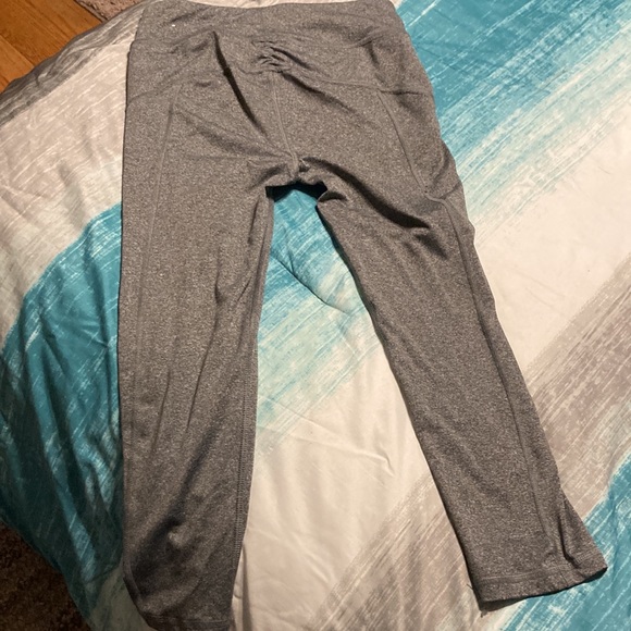 Grey leggings - Picture 3 of 3